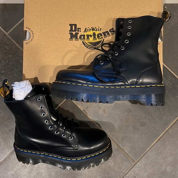 Doc Martens JADON Polished Smooth Boots, Size 9 NIB - Picture 3 of 11